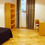 Spru Summer Vandrarhem Lisboa